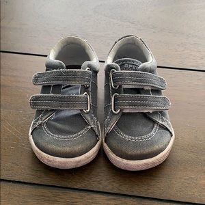 Navy Sperry hook and loop toddler shoe
